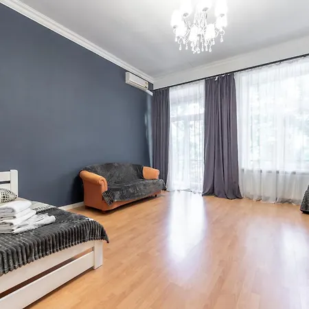 Apartment Evropeiska Street