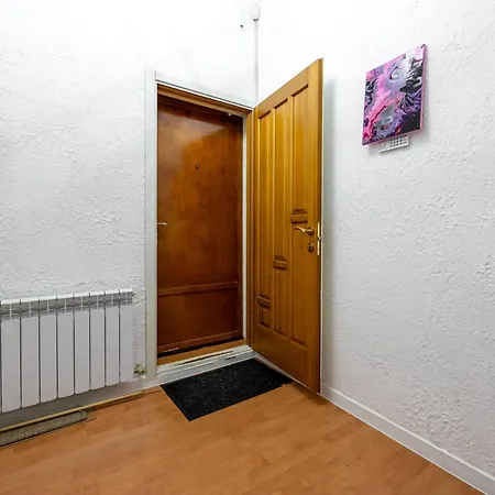 Evropeiska Street Apartman